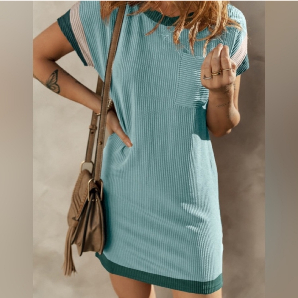 NWOT Mia Textured Teal Colorblock T-Shirt Dress w/ Pocket